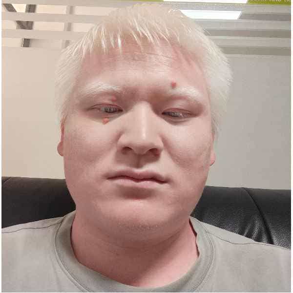 30岁岁安徽单身帅哥 - 吴忠吉缘网