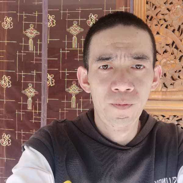 37岁岁云南单身帅哥 - 吴忠吉缘网