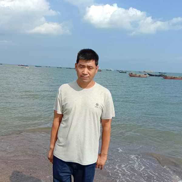 44岁岁辽宁单身帅哥 - 吴忠吉缘网