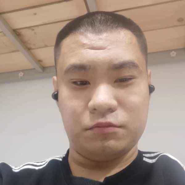 25岁岁山东单身帅哥 - 吴忠吉缘网