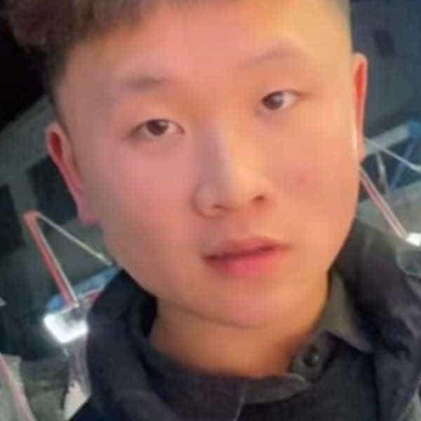 22岁岁河南单身帅哥 - 吴忠吉缘网