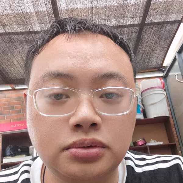 34岁岁江西单身帅哥 - 吴忠吉缘网