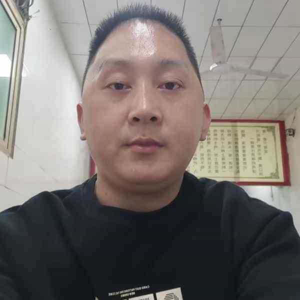37岁岁陕西单身帅哥 - 吴忠吉缘网
