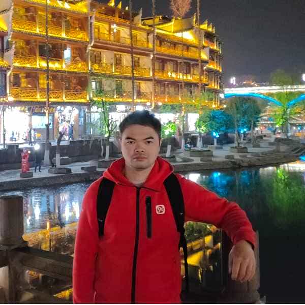 39岁岁广东单身帅哥 - 吴忠吉缘网