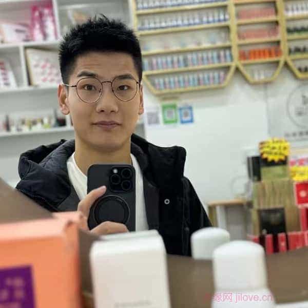 29岁岁陕西单身帅哥 - 吴忠吉缘网