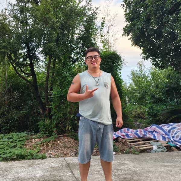 32岁岁浙江单身帅哥 - 吴忠吉缘网